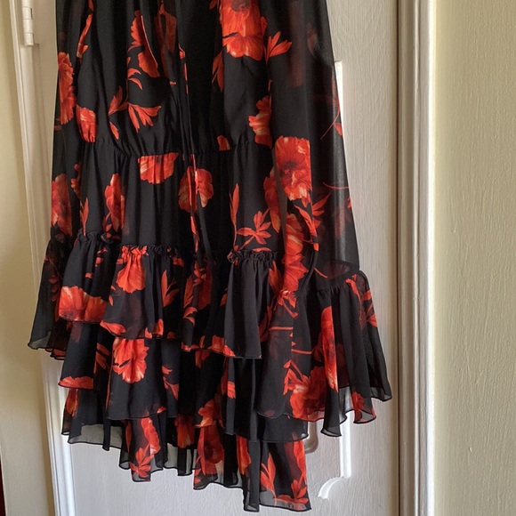 Forever 21 contemporary floral, tiered, ruffle dress - Picture 9 of 12